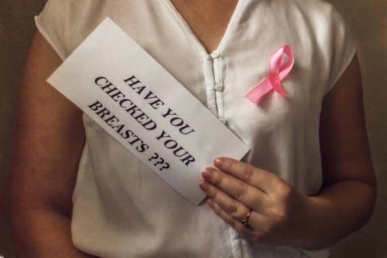 Breast-cancer-check-up-mammogram-One-Health-Assist
