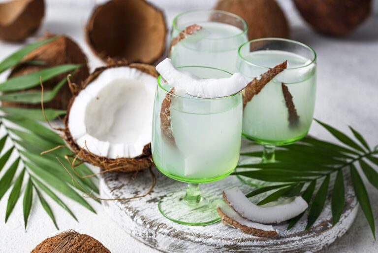 Coconut Water: The Elixir for a Healthy Heart and Kidneys Coconut Water: The Elixir for a Healthy Heart and Kidneys